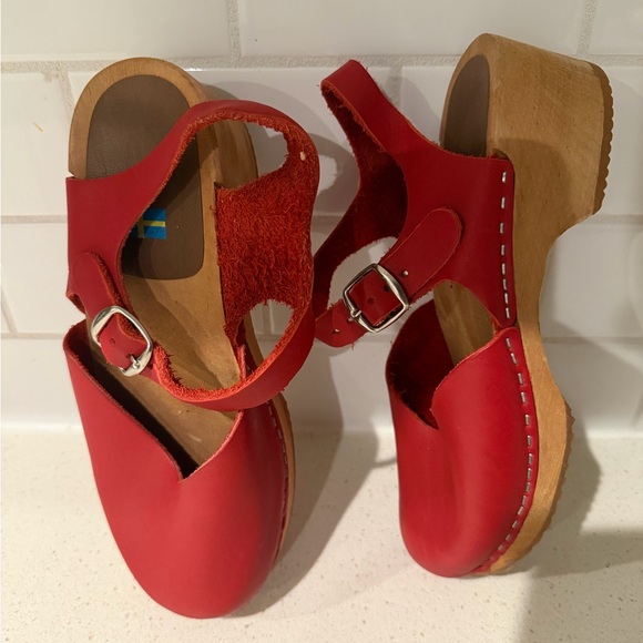 Swedish Red Leather Clogs with Wooden Sole Size 40 - Picture 12 of 12